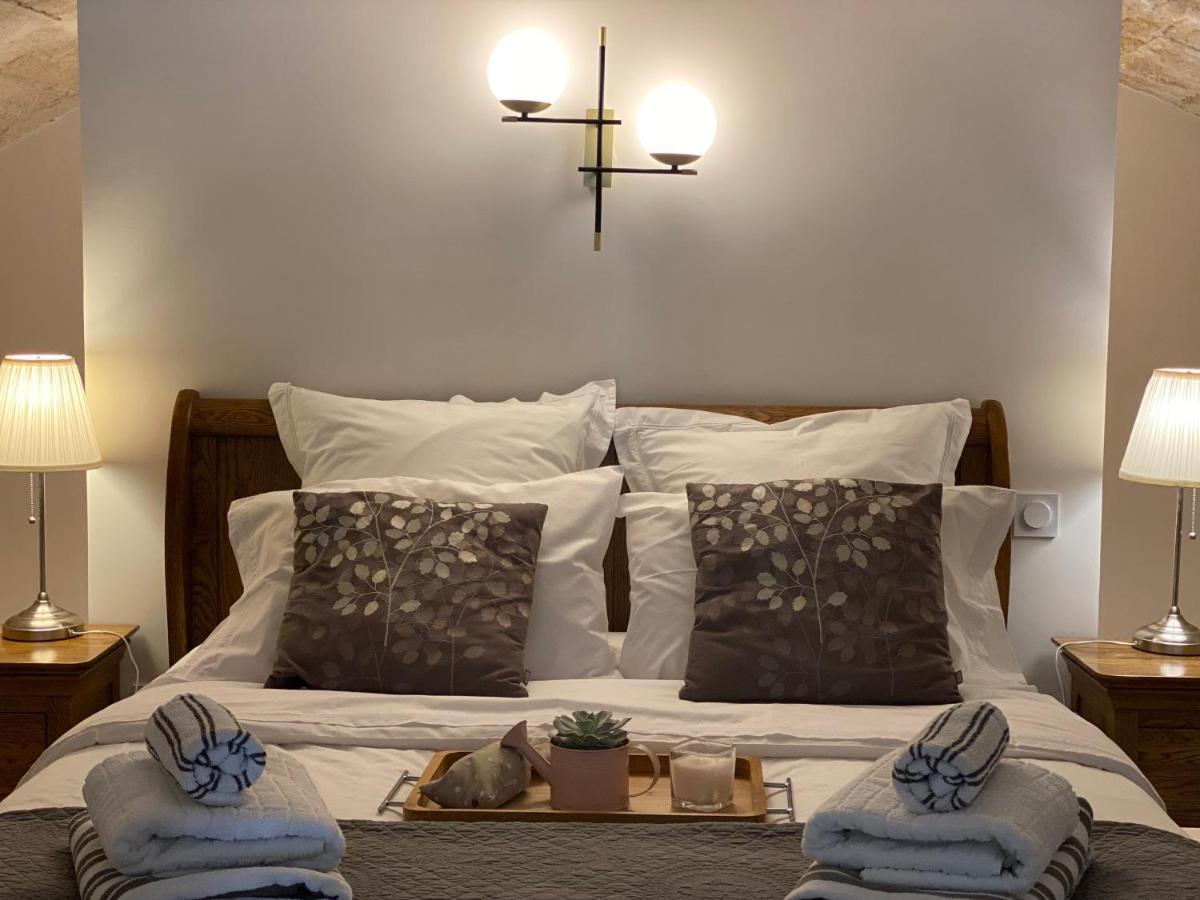 Appartement Avec Piscine Privee Dans Residence Pour 6 Personnes 于泽斯 外观 照片