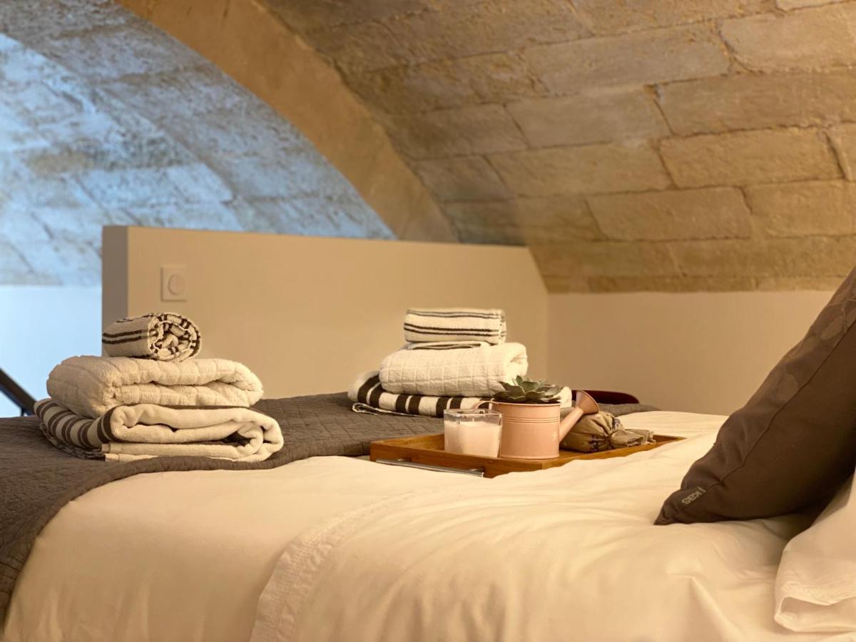 Appartement Avec Piscine Privee Dans Residence Pour 6 Personnes 于泽斯 外观 照片