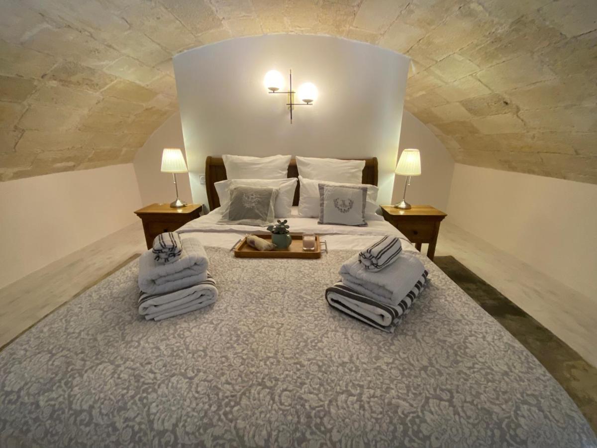 Appartement Avec Piscine Privee Dans Residence Pour 6 Personnes 于泽斯 外观 照片