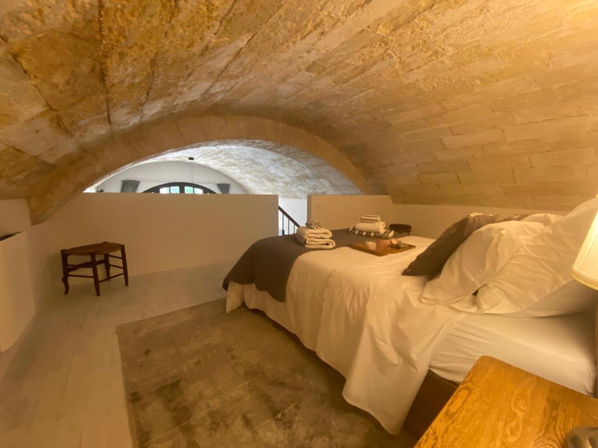 Appartement Avec Piscine Privee Dans Residence Pour 6 Personnes 于泽斯 外观 照片