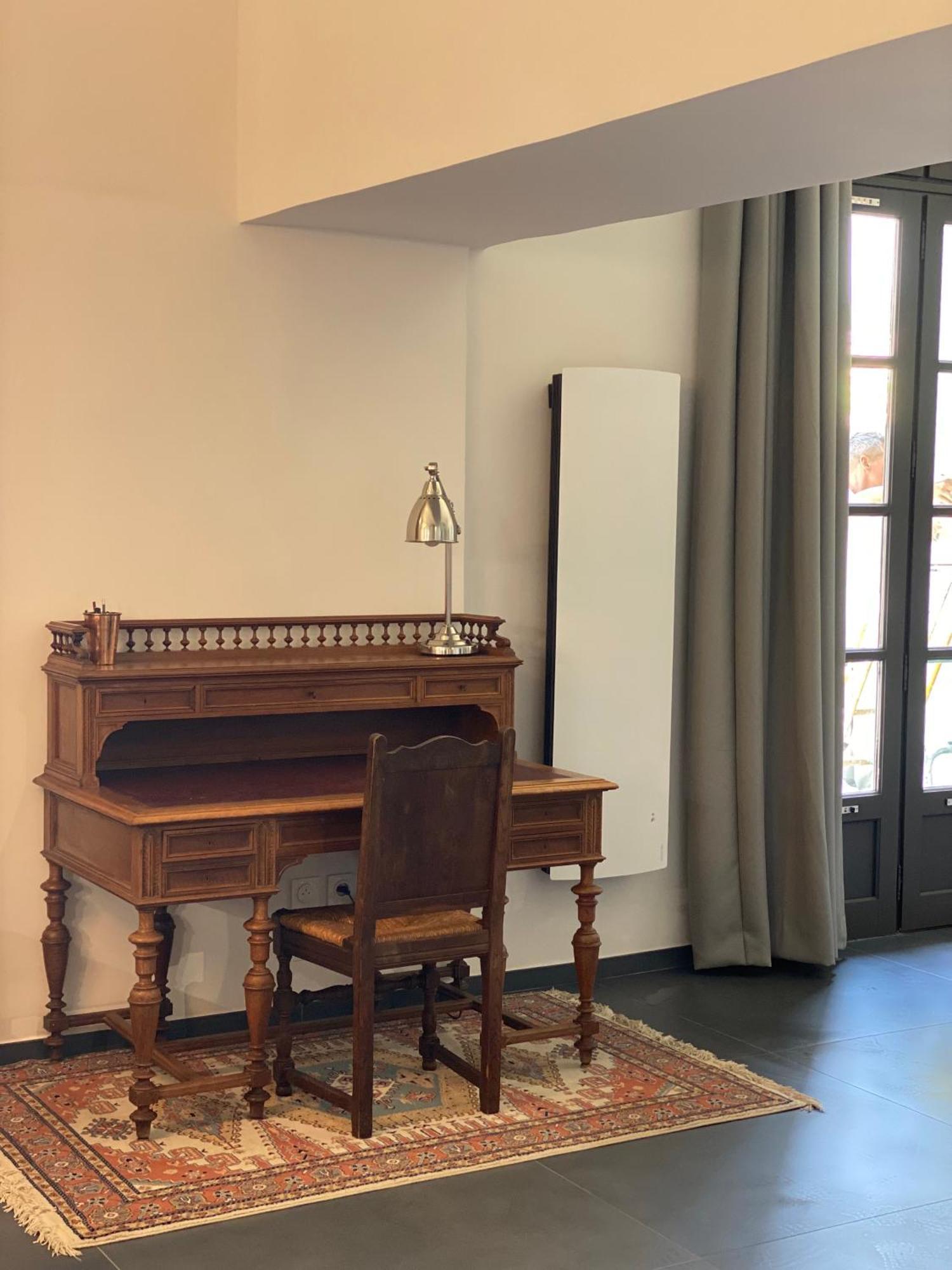Appartement Avec Piscine Privee Dans Residence Pour 6 Personnes 于泽斯 外观 照片
