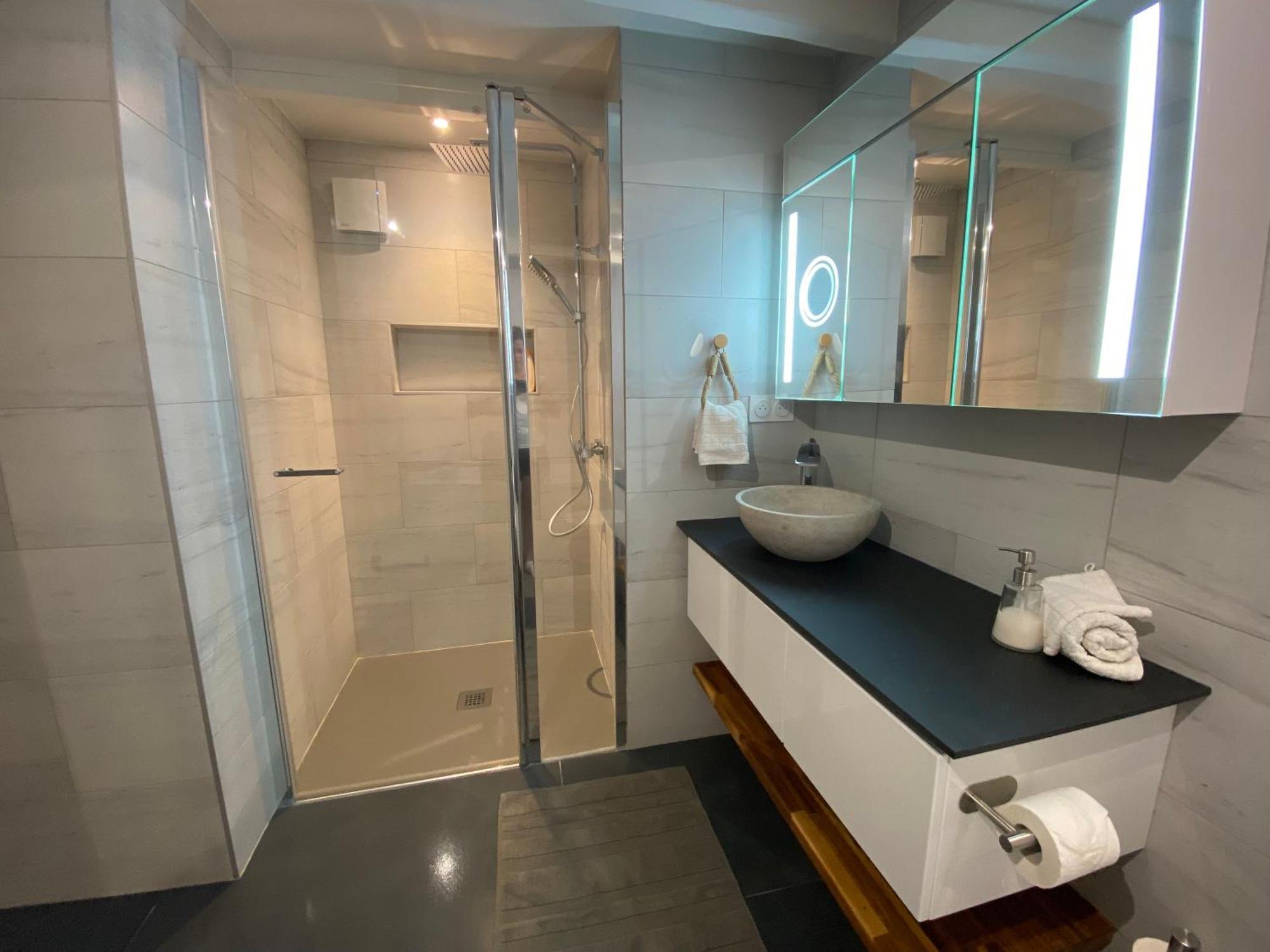 Appartement Avec Piscine Privee Dans Residence Pour 6 Personnes 于泽斯 外观 照片