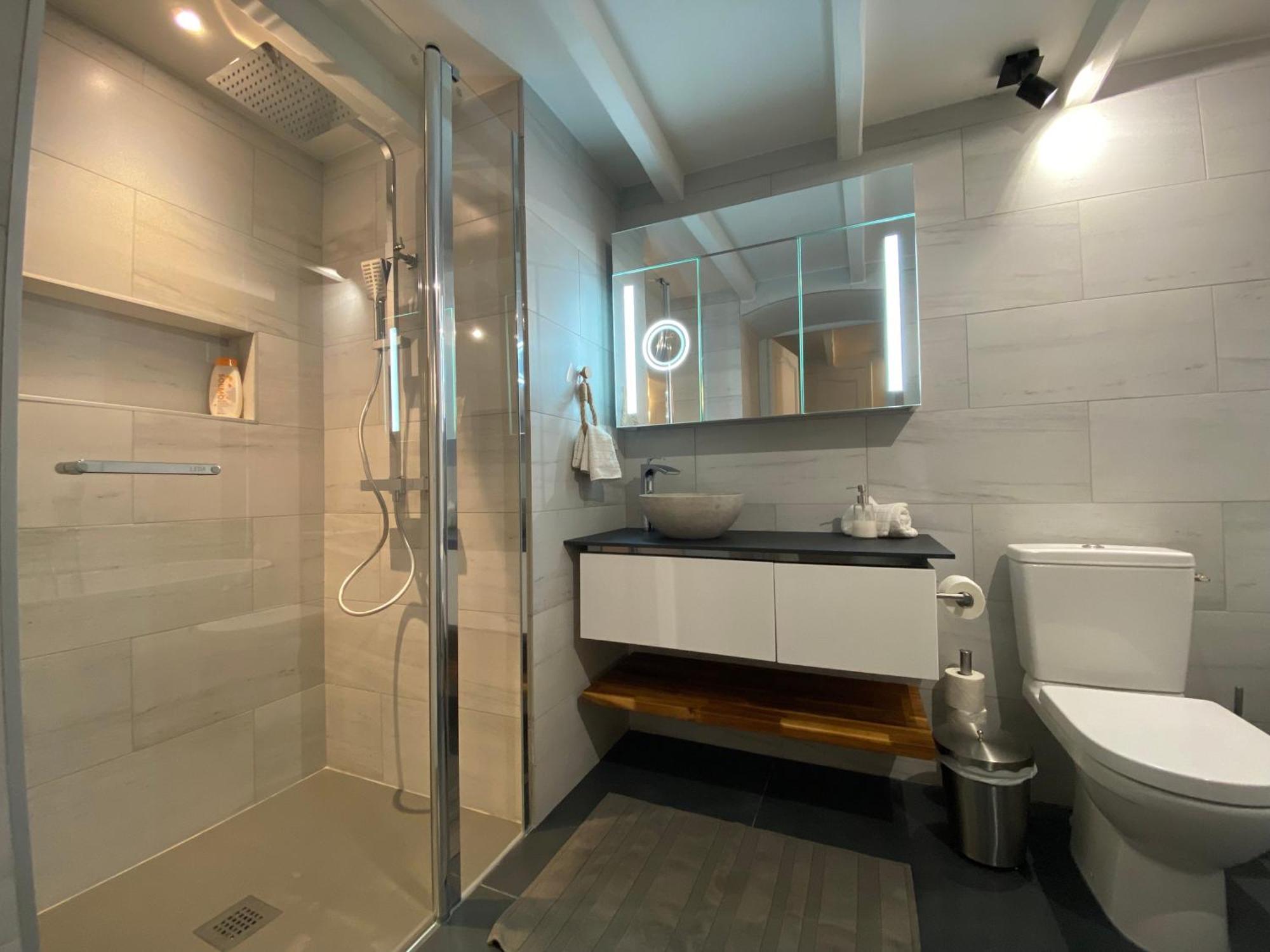 Appartement Avec Piscine Privee Dans Residence Pour 6 Personnes 于泽斯 外观 照片