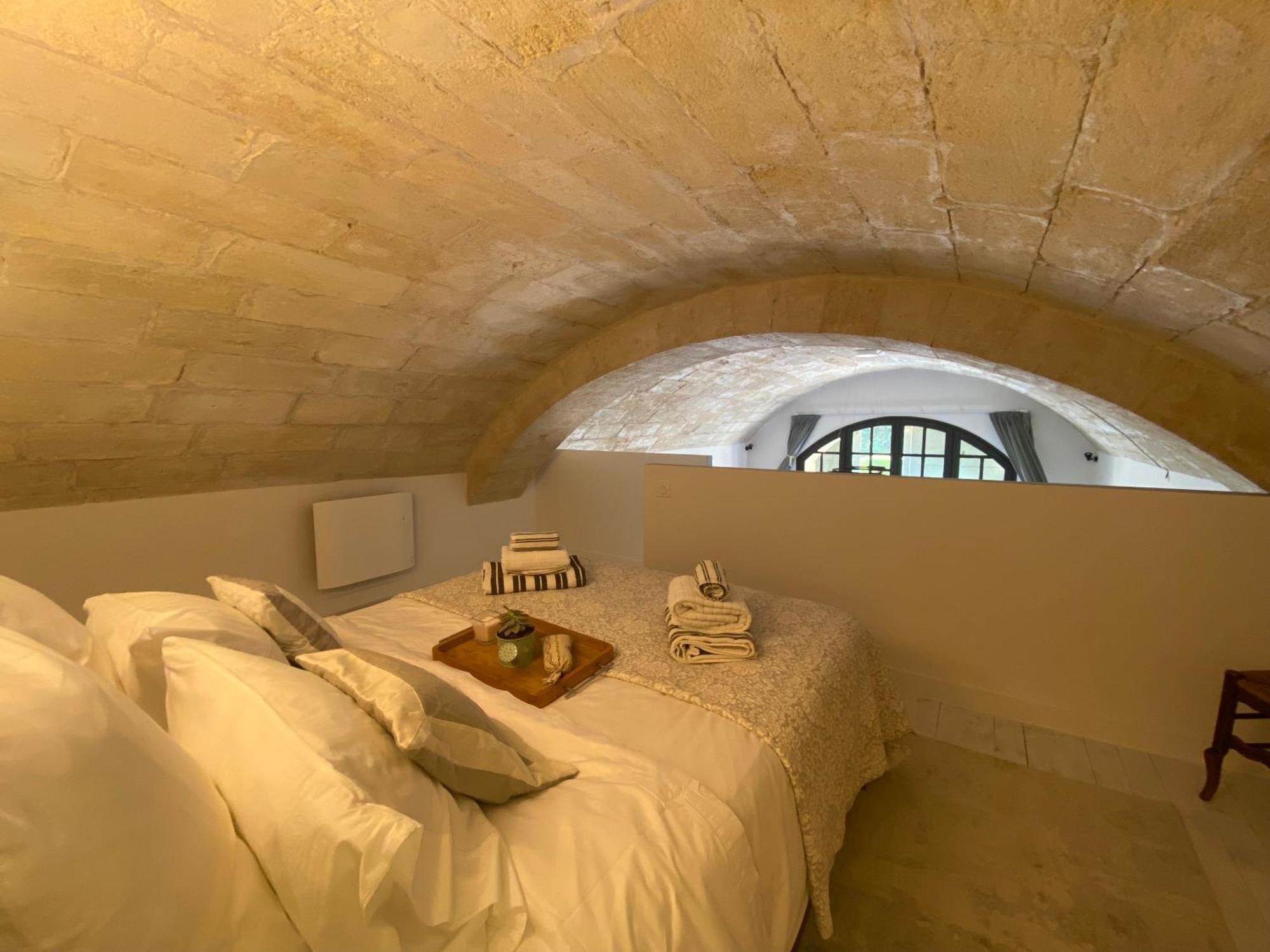 Appartement Avec Piscine Privee Dans Residence Pour 6 Personnes 于泽斯 外观 照片