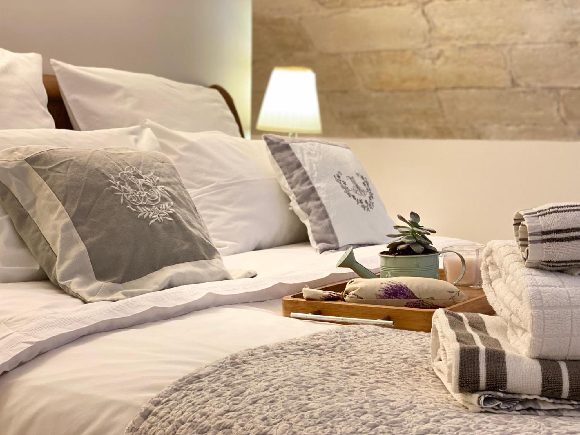 Appartement Avec Piscine Privee Dans Residence Pour 6 Personnes 于泽斯 外观 照片