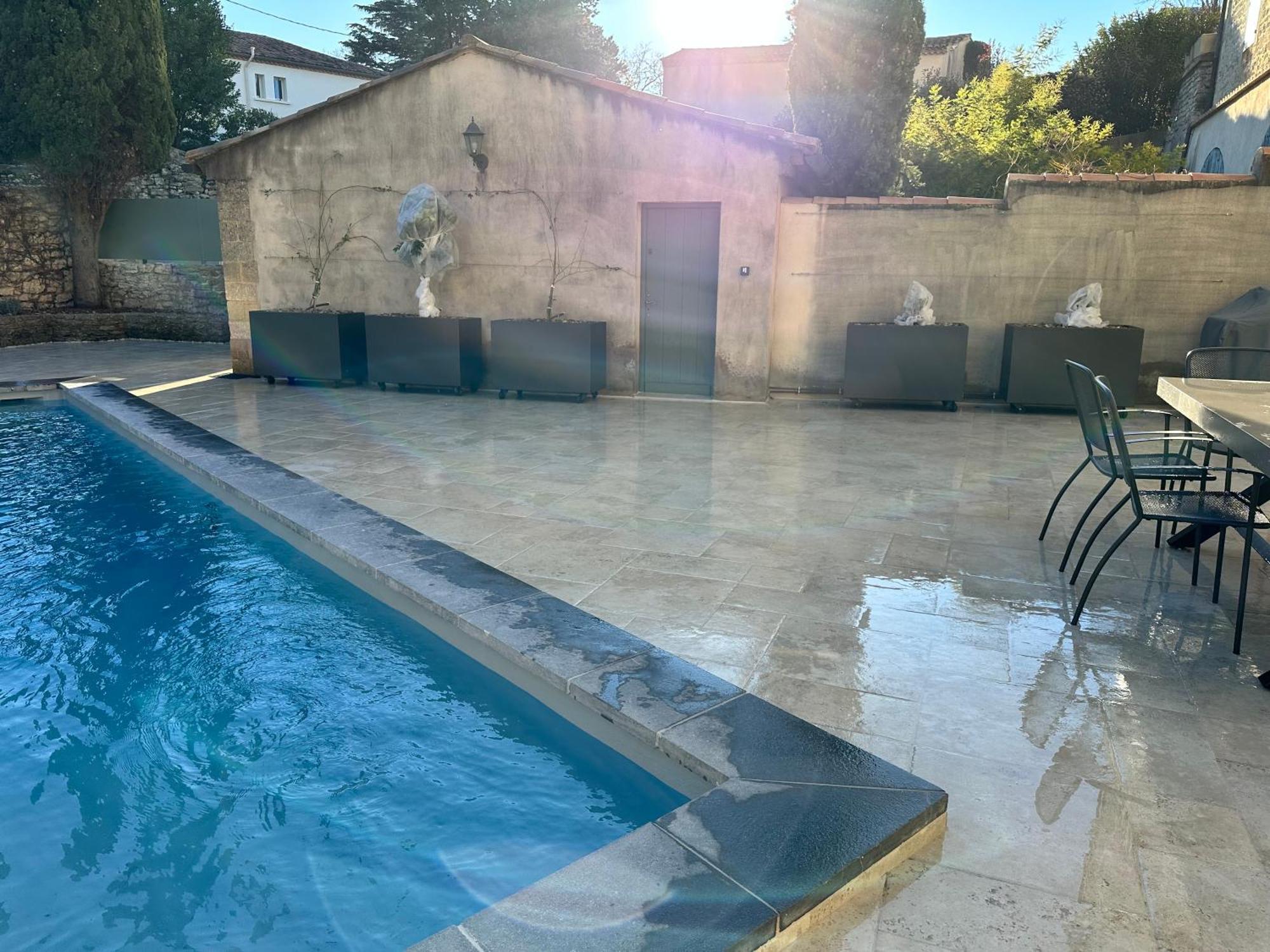 Appartement Avec Piscine Privee Dans Residence Pour 6 Personnes 于泽斯 外观 照片