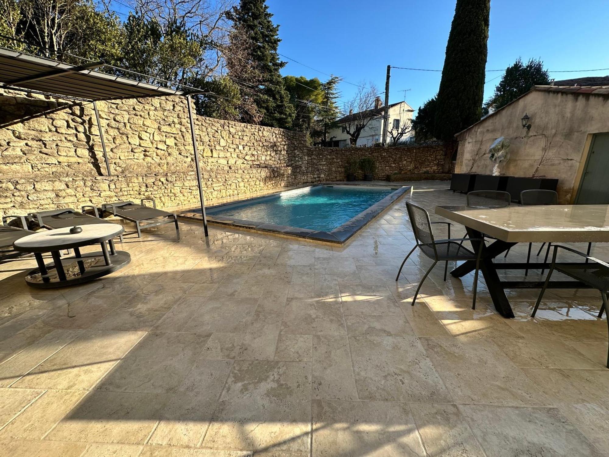 Appartement Avec Piscine Privee Dans Residence Pour 6 Personnes 于泽斯 外观 照片