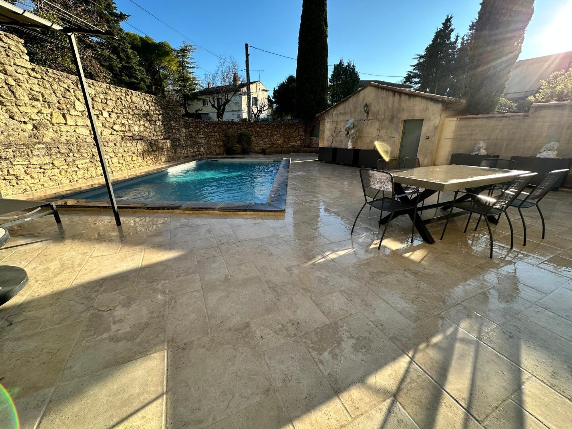 Appartement Avec Piscine Privee Dans Residence Pour 6 Personnes 于泽斯 外观 照片